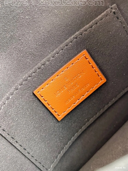 West-21*12*5CM East DAUPHINE LOUIS VUITTON 0804